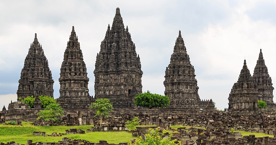 PERKEMBANGAN MASYARAKAT INDONESIA 