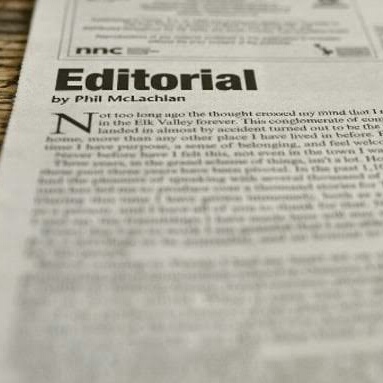 Teknik Menulis Artikel dan Editorial